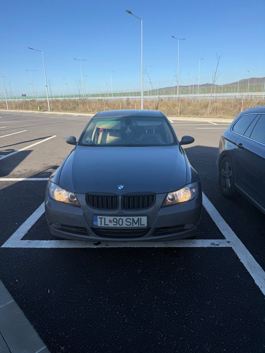 Vînd BMW E90 în bună stare