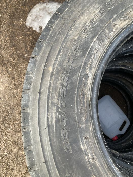Ризина б/у 235/75 R17.5