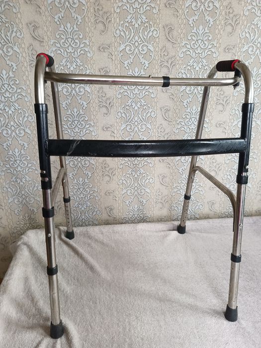 Ходунки для взрослых