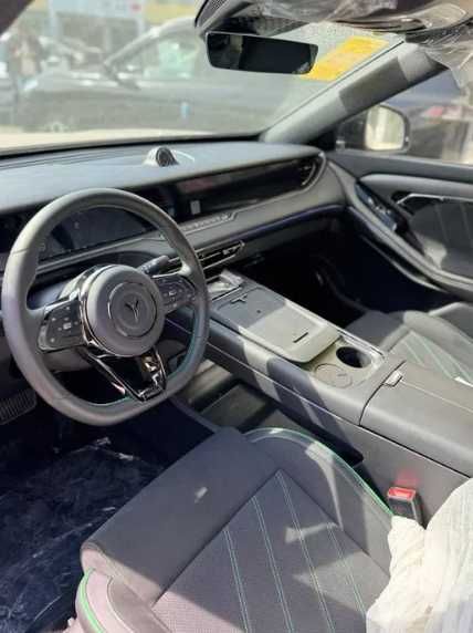 Срочно! Voyah Free Apollo 318 км 2025г! Без пробега! НД!