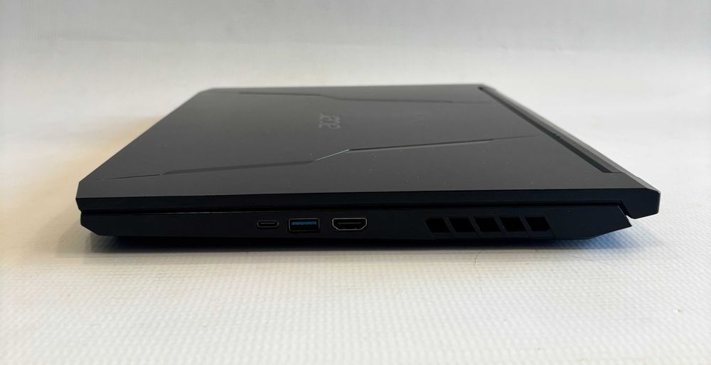 Геймърски лаптоп Ryzen 5 5600H, RTX 3060 6GB, 16GB ram