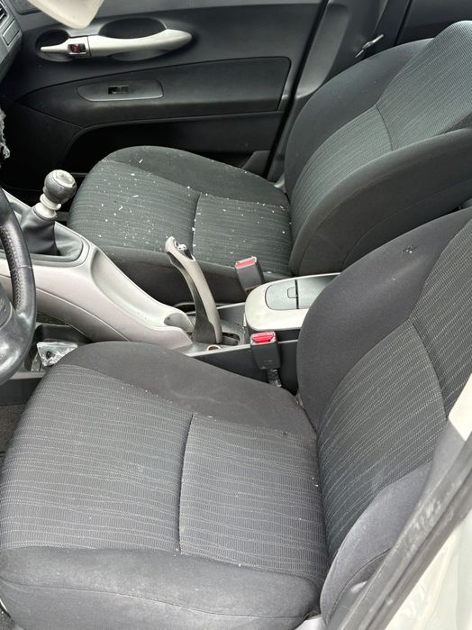 Toyota Auris 2.0 d4d 2008г
