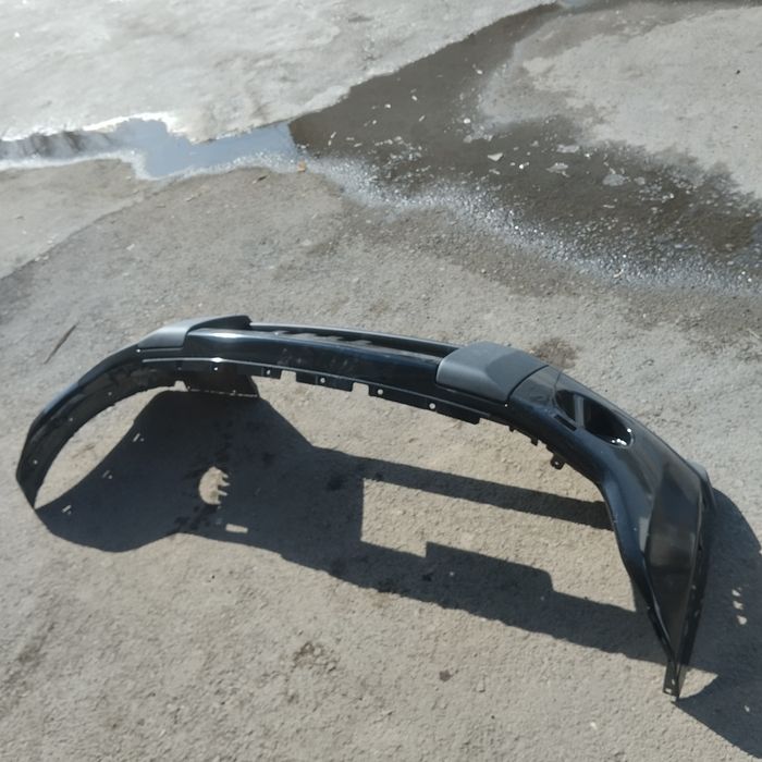 Бампер передний.