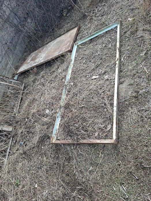 Решетка, дверь металлическая