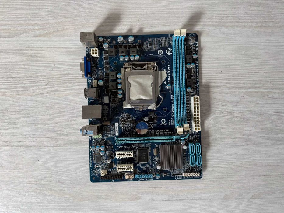 Материнская плата Gigabyte GA-H61M-DS2