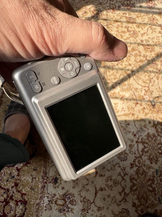 Фотоаппарат цифровой