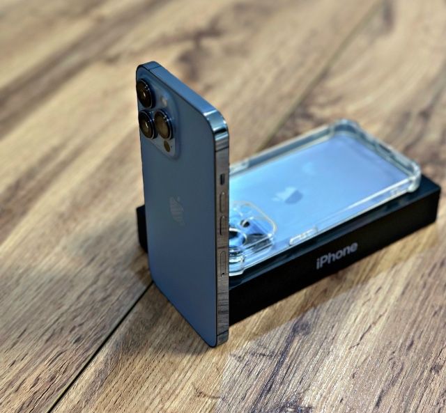iPhone 13 PRO 256GB идеально