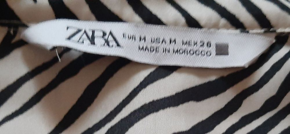 Cămașă  Zara marimea M ,model mai larg