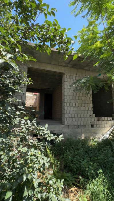 Тезда 3.5 соток ховли сотилади мулжал Гор болница ул.Лахути