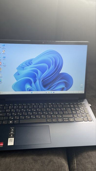 Лаптоп Lenovo 15.6