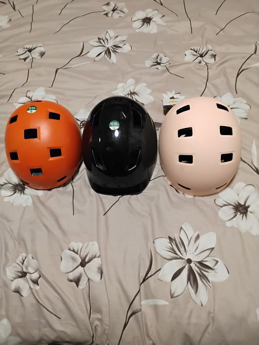 Каски за велосипед  скейборд тротинетка нови.