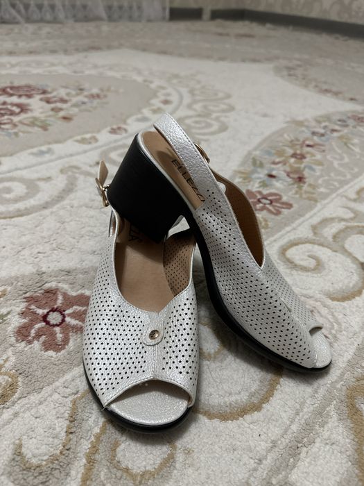 Женская обувь