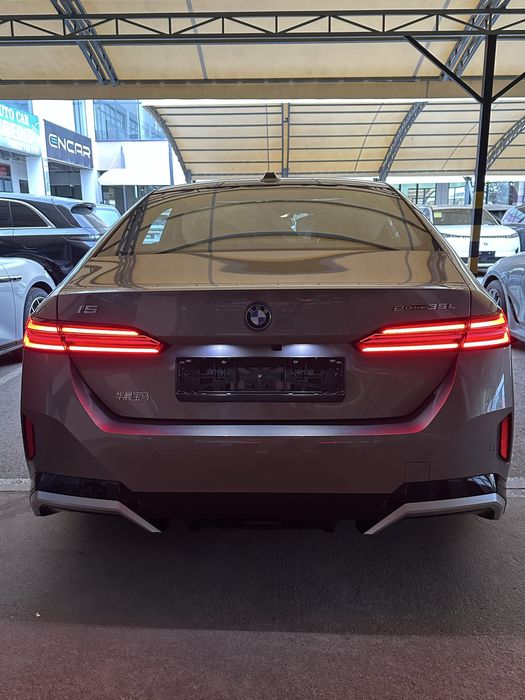 BMW i5 35L eDrive 2024 с пробегом в наличии