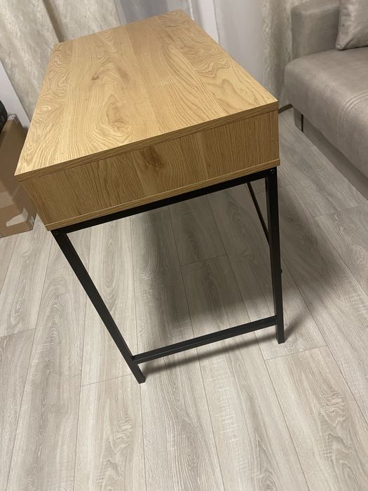 Masă compacta moderna