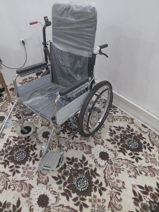 Nogironlar aravachasi.