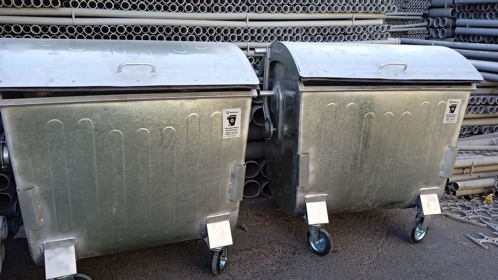 Оцинкованный мусорный контейнер