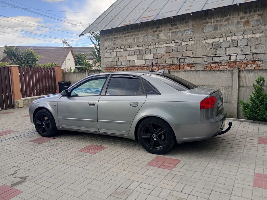 Audi A4 Limuzina