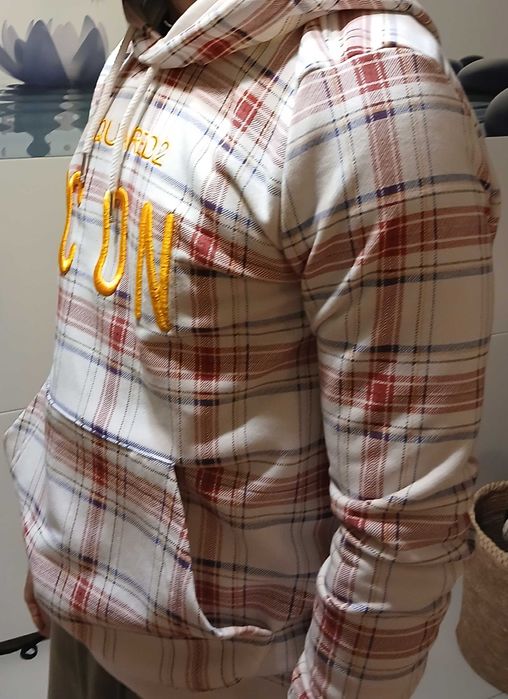 DSQUARED2 - оригинален суичър "L"