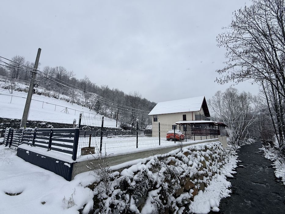 Casa/Pensiune la cheie