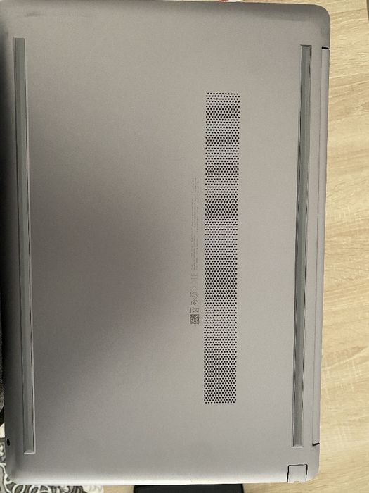 HP CORE i5 256 GB  SSD