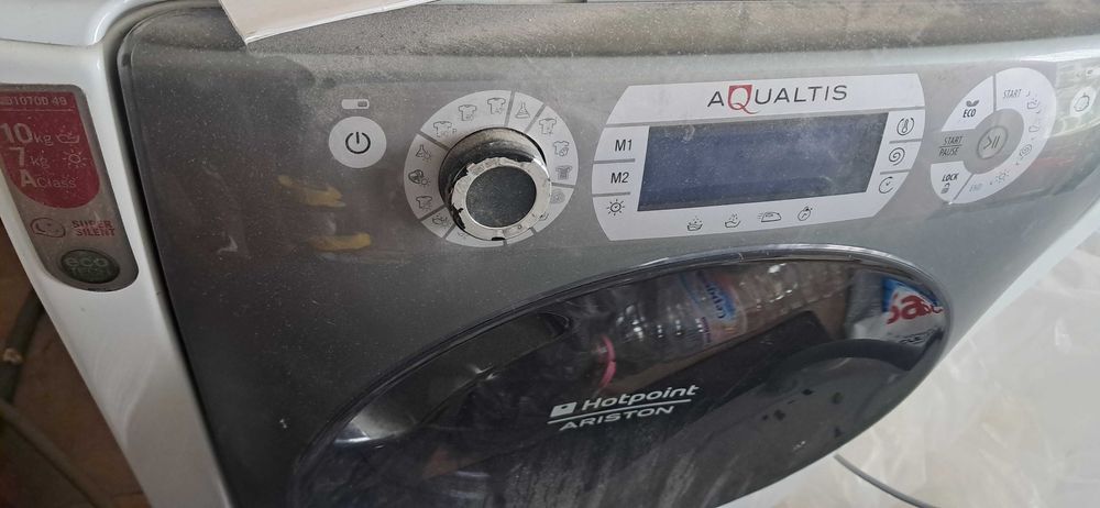 Подарявам пералня със сушилня ARISTON HOTPOINT 10KG за лагери