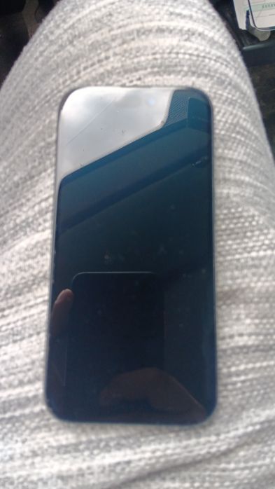 Продавам IPhone 16 128gb