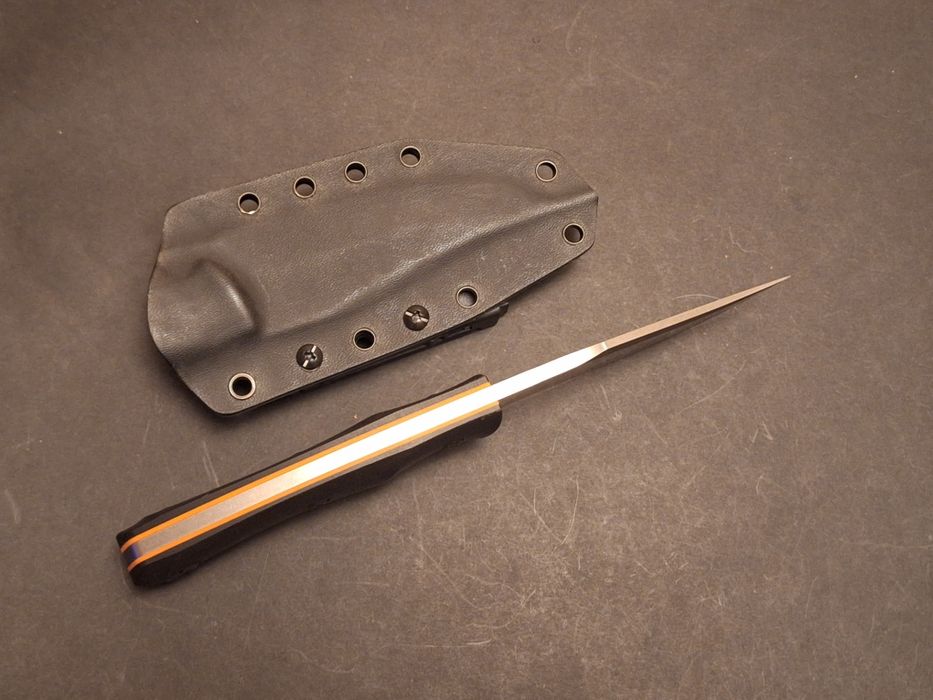 Ловен нож-стомана D2 (ръчна изработка)