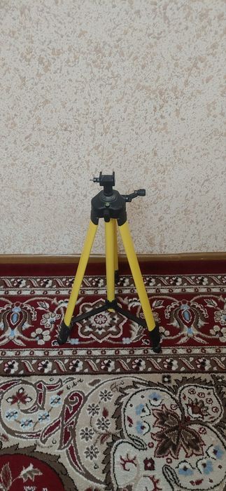 Лазерная уровень  lazer ureven штатив  shtativ