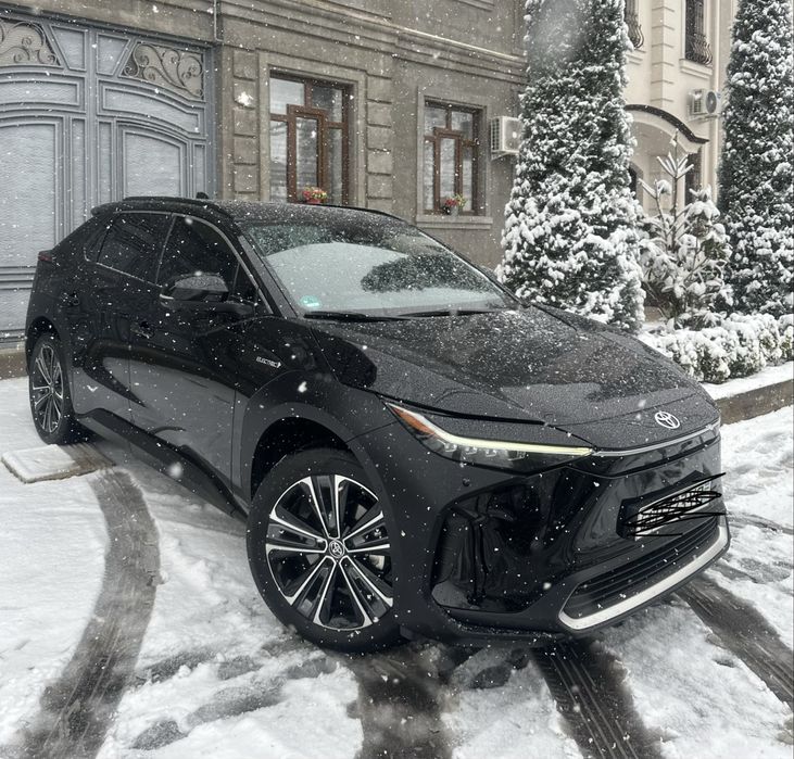 Toyota bz4 x продаётся