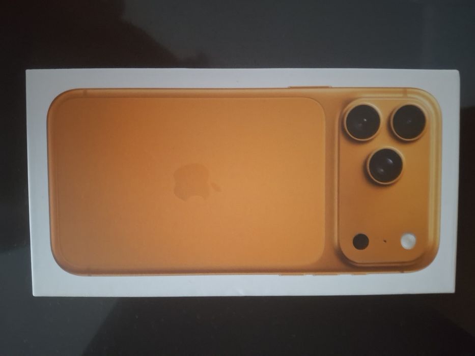 IPhone 17 pro max 512 e Sim оранжевый