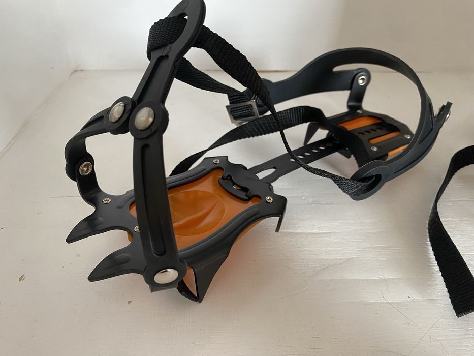 Алпийски Котки по дизайн и модел на Petzl-Алпийски котки за лед и сняг