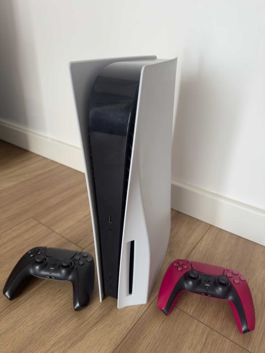 Consola Playstation 5 Disk Edition cu 2 controllere