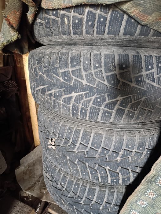 Продам шины зимние