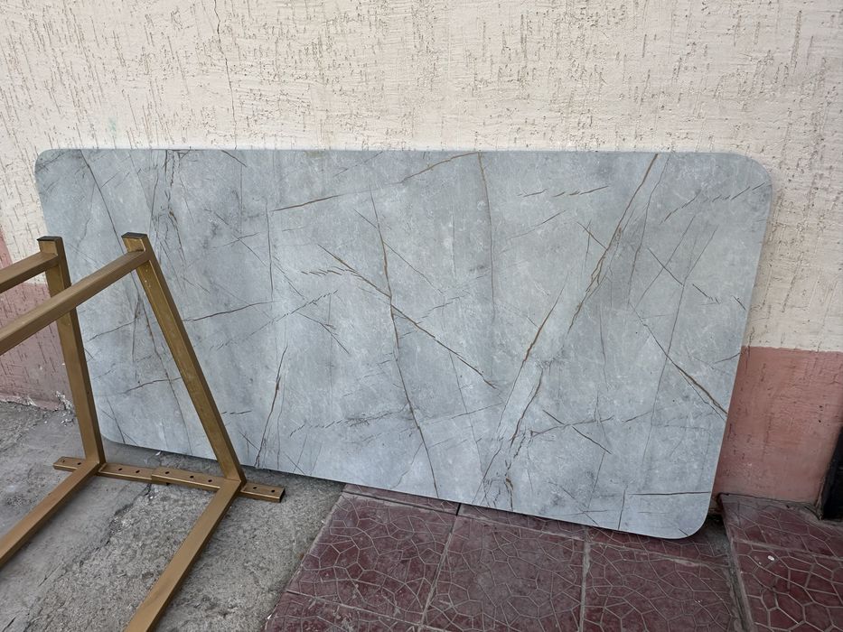 Продам стол 2 метра