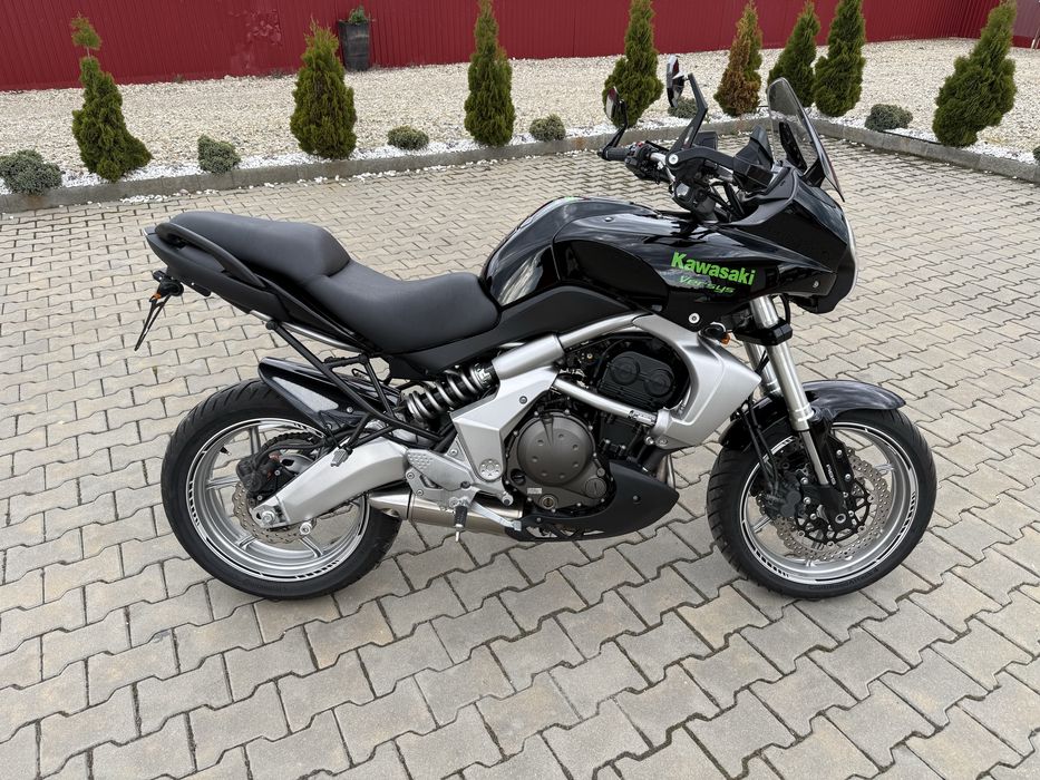 KAWASAKI VERSYS 650 ABS FATA+SPATE IMPECABIL=fara zgarieturi,km reali, multe dotari,recent adus din Germania,revizie generala 2025 pentru pretentiosi
