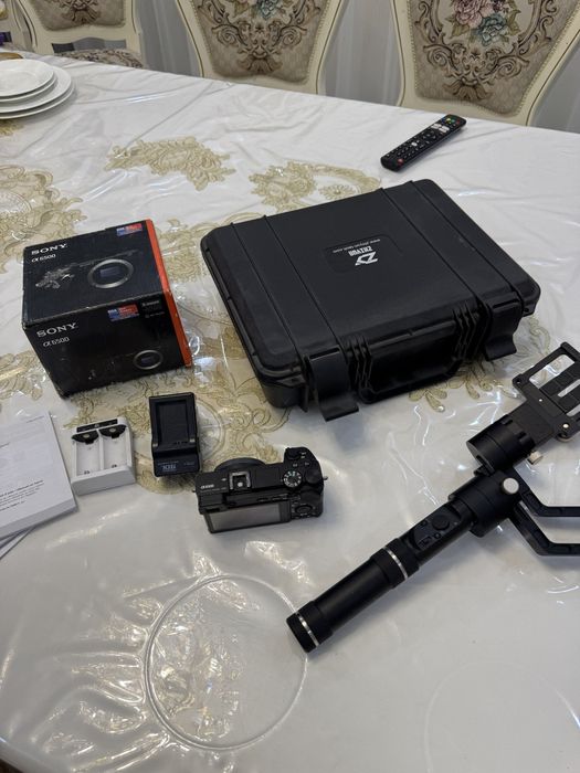 Sony a6500 camera sotiladi