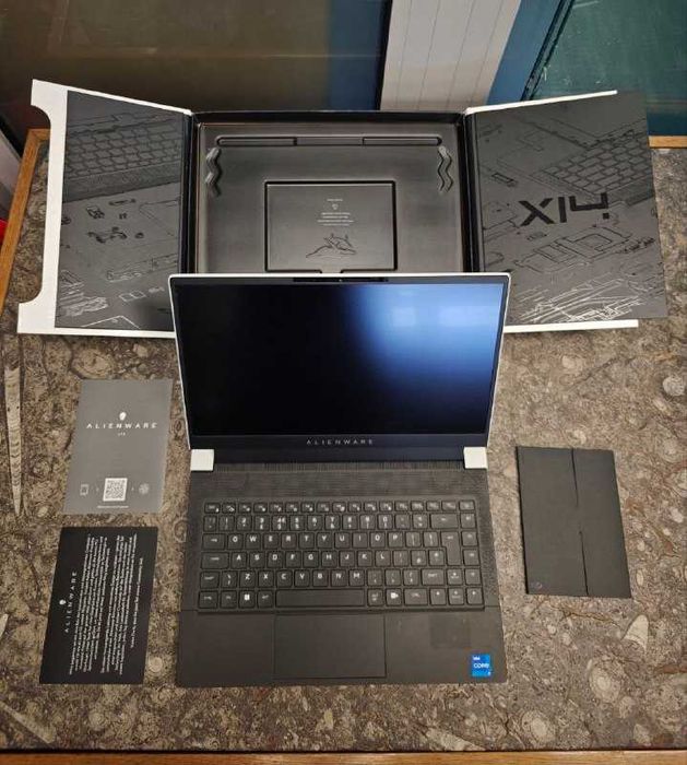 Запазен лаптоп Dell Alienware x14 FULL HD Екран - 14 инча