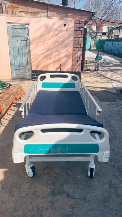 Кровать медицинская