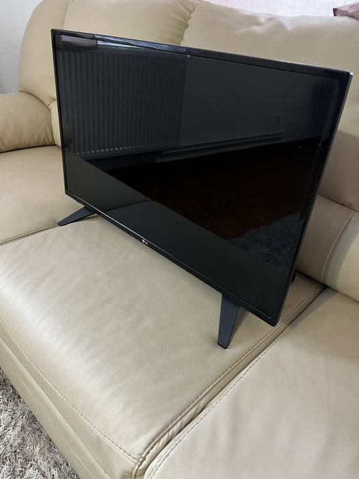 Televizor LG 32” Full HD Smart TV (prin cablu HDMI)– stare foarte bună