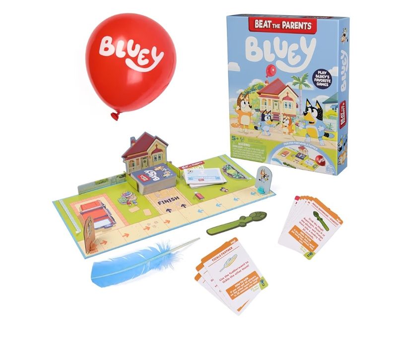Bluey настолна игра Beat the Parents - нова,на английски