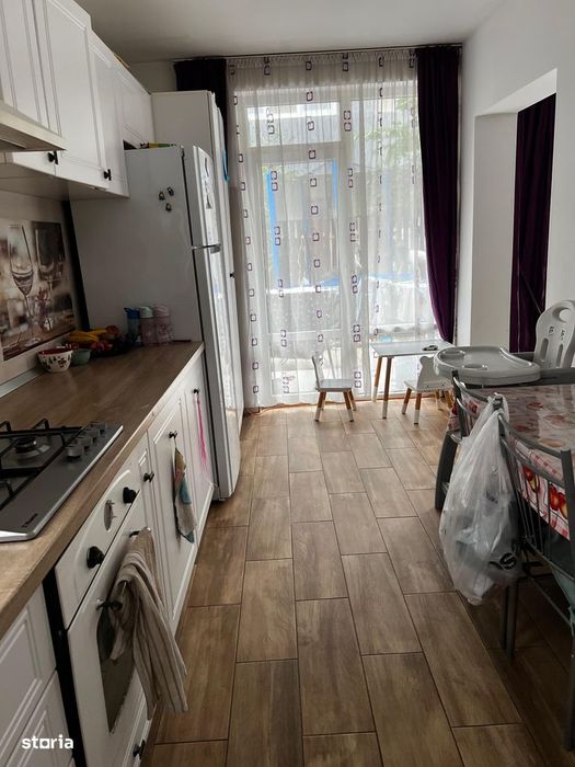 Apartament 3 camere cu gradina zona Calea Cisnadiei