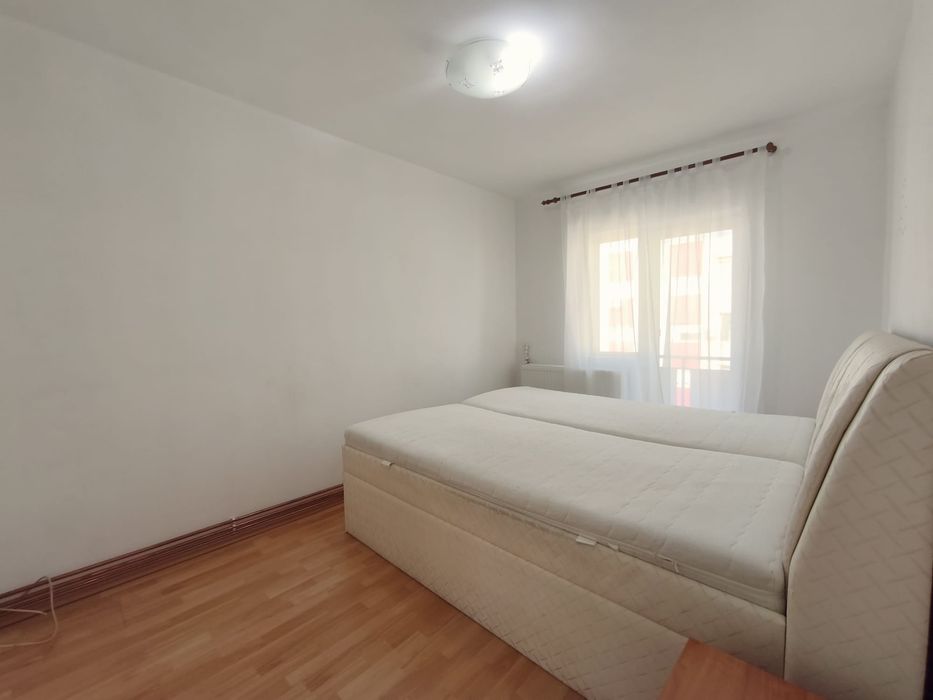 Apartament 2 camere,centrala proprie, zona Micalaca