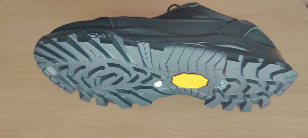 Pantofi tactici marimea 40