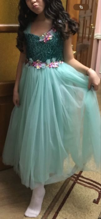 Платье нарядное для девочки