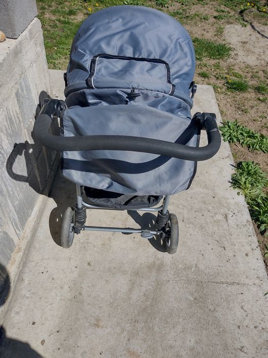 Cărucior pentru copii
