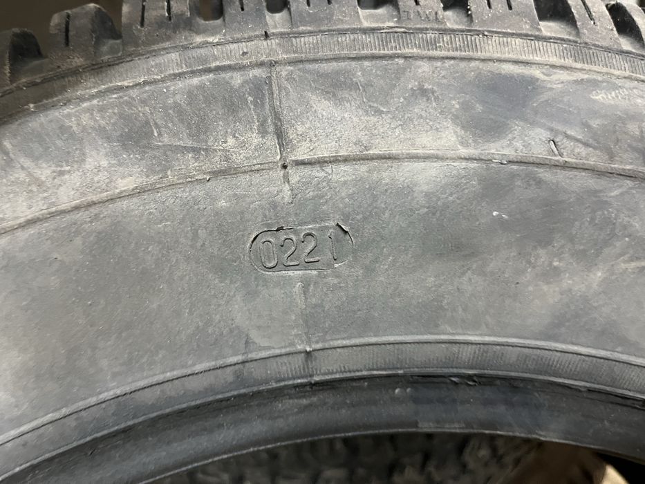 Продам шины 205/70/16