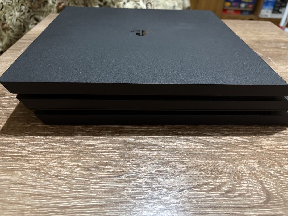 Продам Ps4 Pro 1Tb