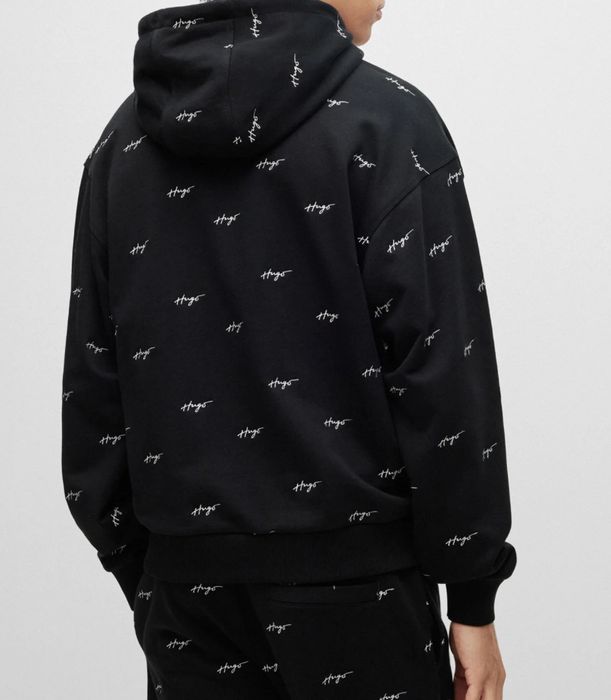 Чисто нов Hugo Boss екип – Размер M