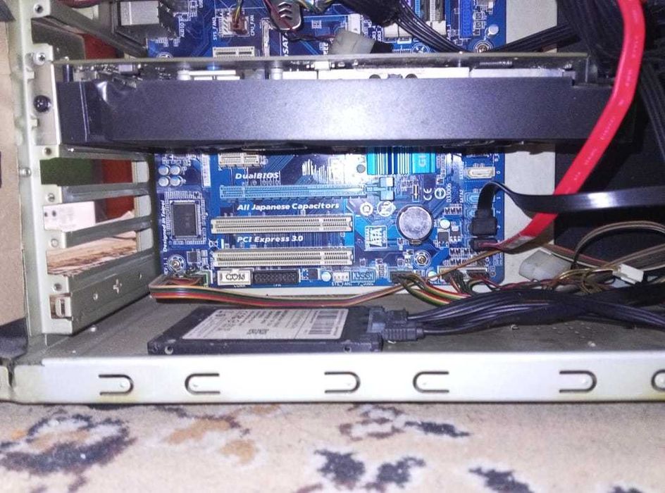 Настольный игровой компьютер.