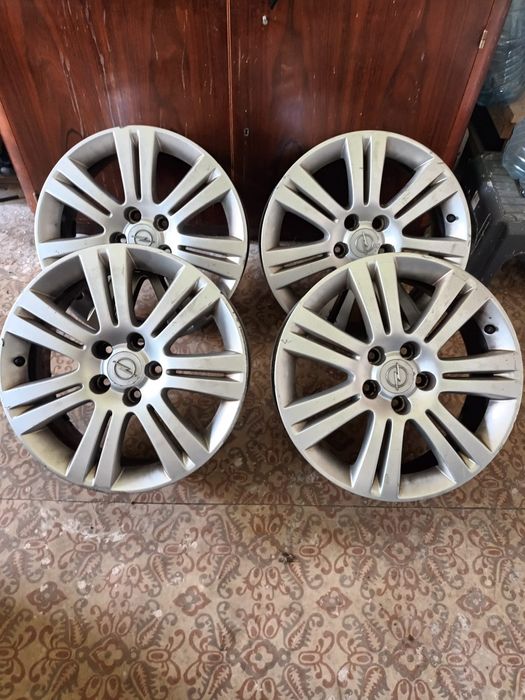 Vând Jante R17 5x 110